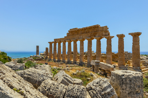 V`ASelinunte-Sicilia-GettyImages-826415606.jpg
